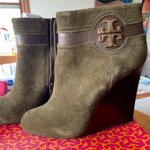 Tory Burch Suede wedges